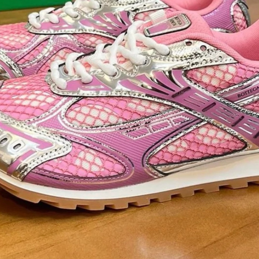 Bottega Veneta Women's Sneakers in Pink and Silver
